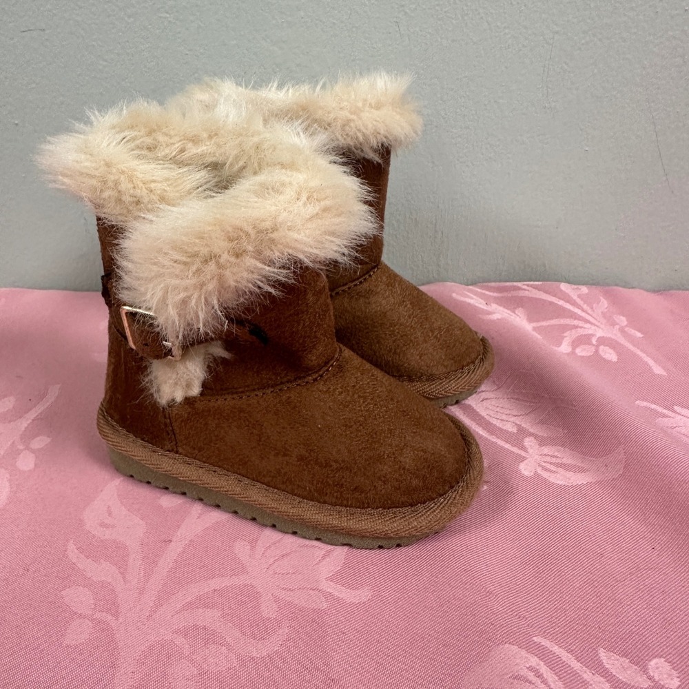 The Childrens Place Girls Toddler Chestnut Brown Faux Fur Suede Boots Size 4